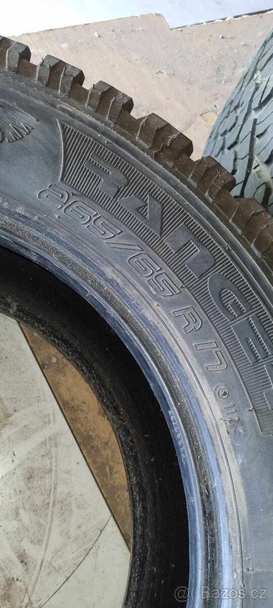 prodám pneu 265/65r17