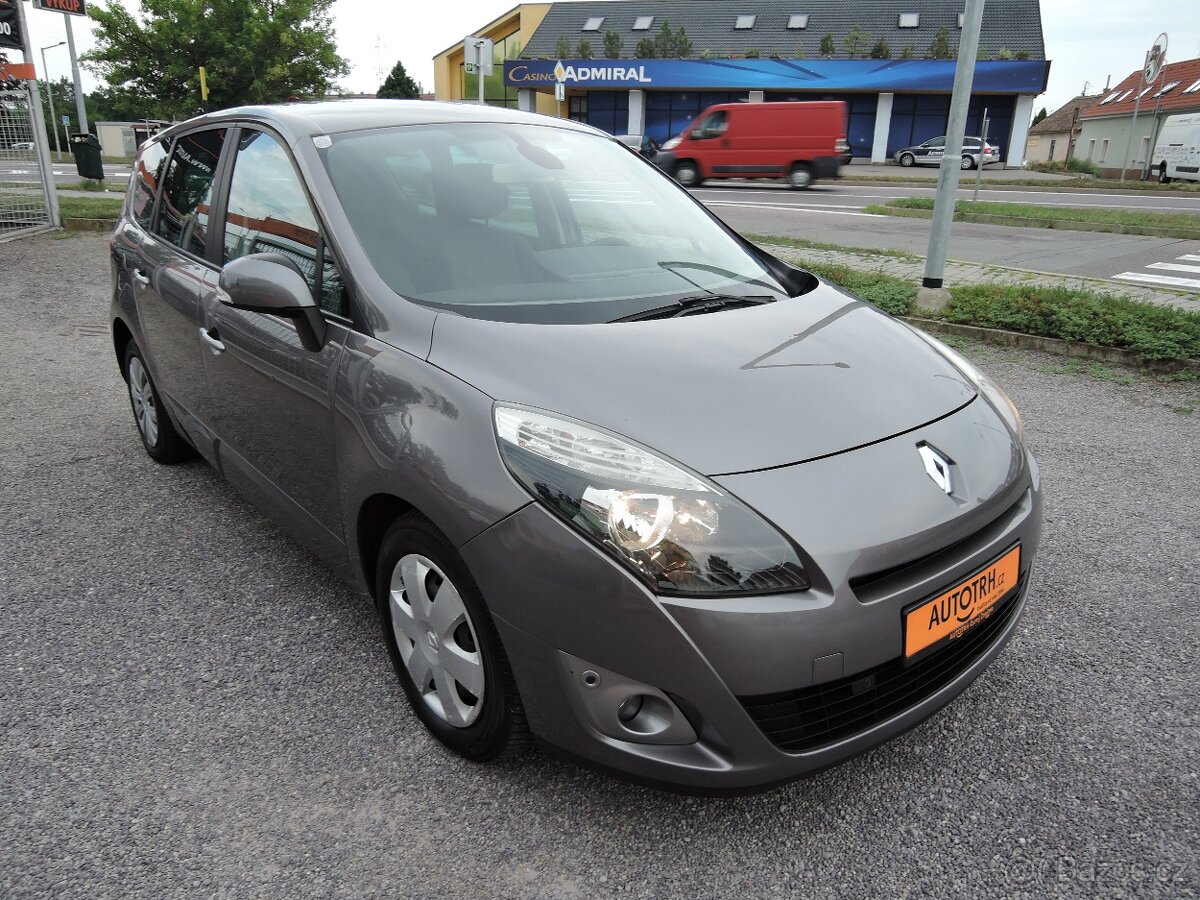 Renault Grand Scénic 1,6 dCi TOMTOM Edition 96kW 2011