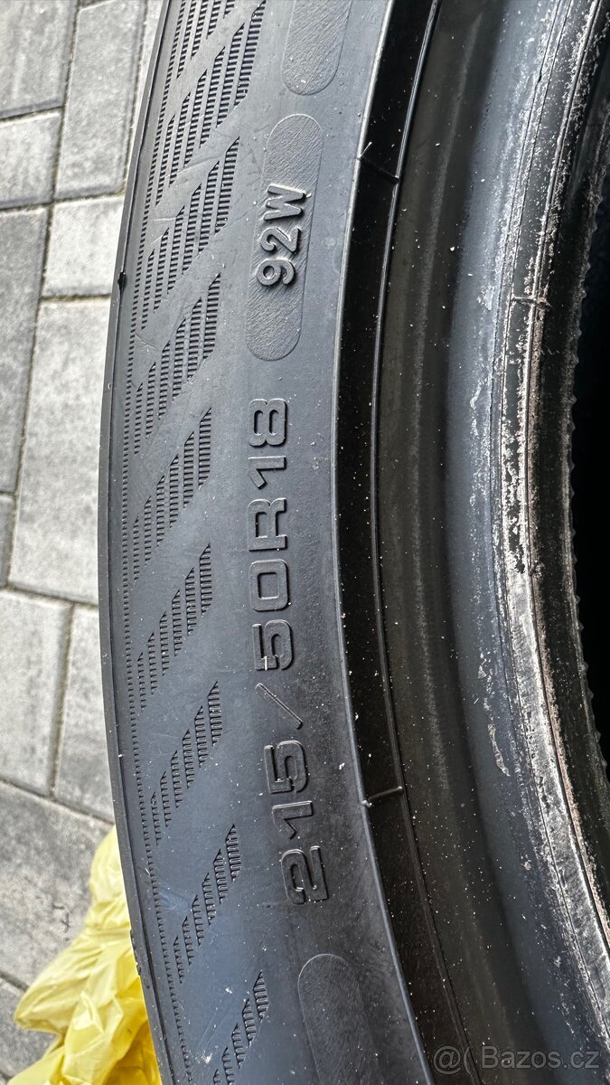 Letní pneu 215/50 r18 goodyear rv. 2024