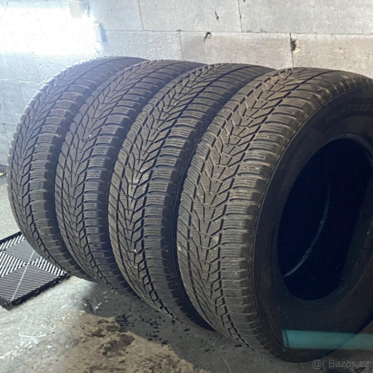 Zimní pneu 275/45 R21 110V Hankook 5,5mm