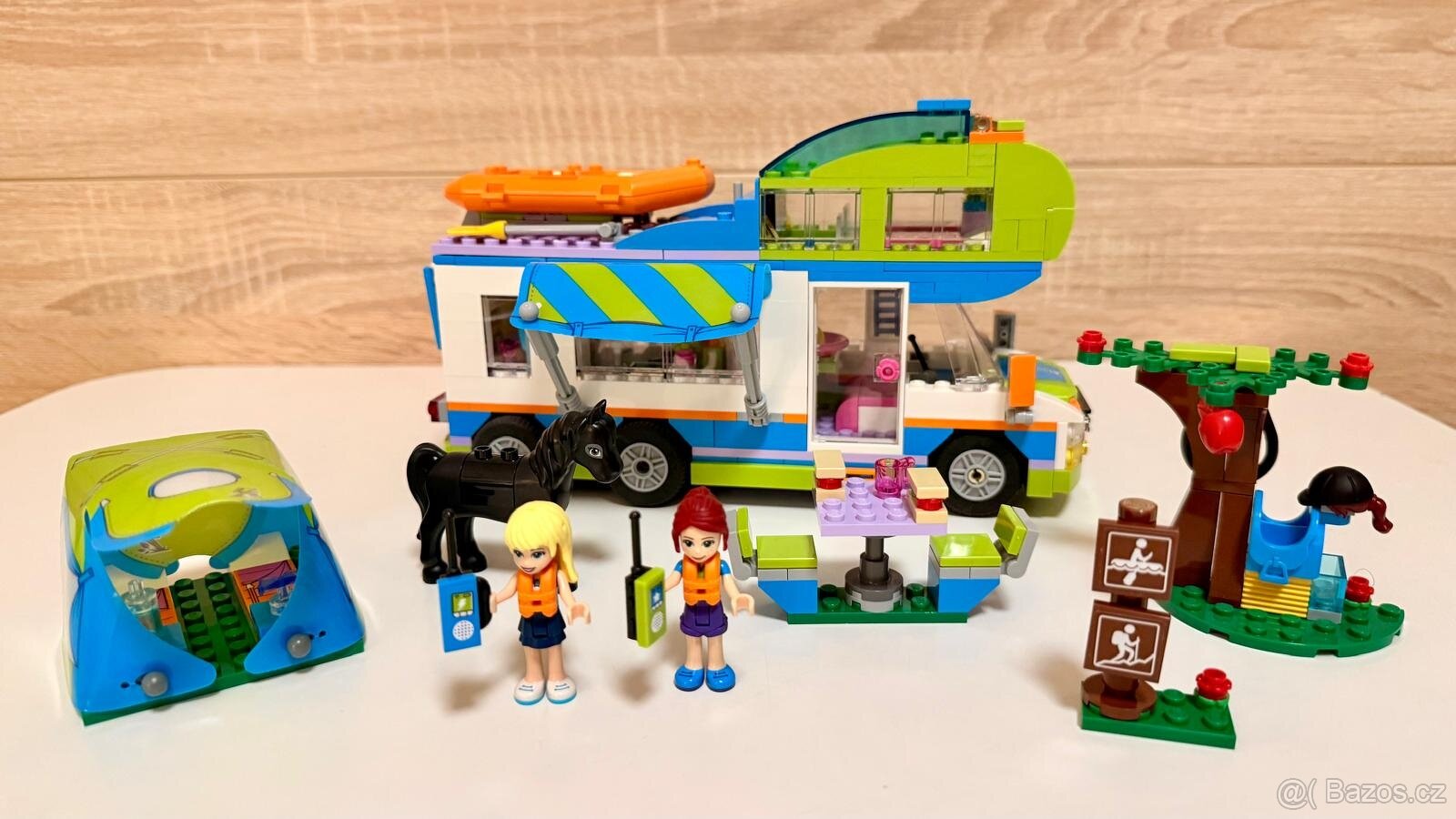 Lego Friends 41339 Mia a její karavan