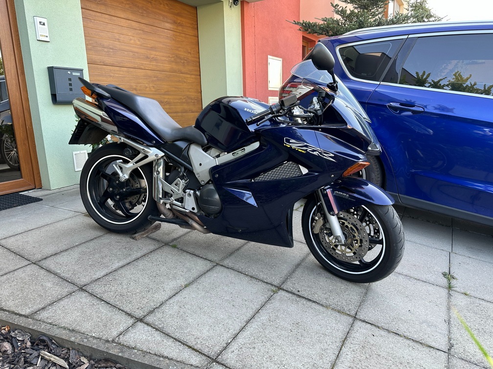 Honda VFR 800 V-tec