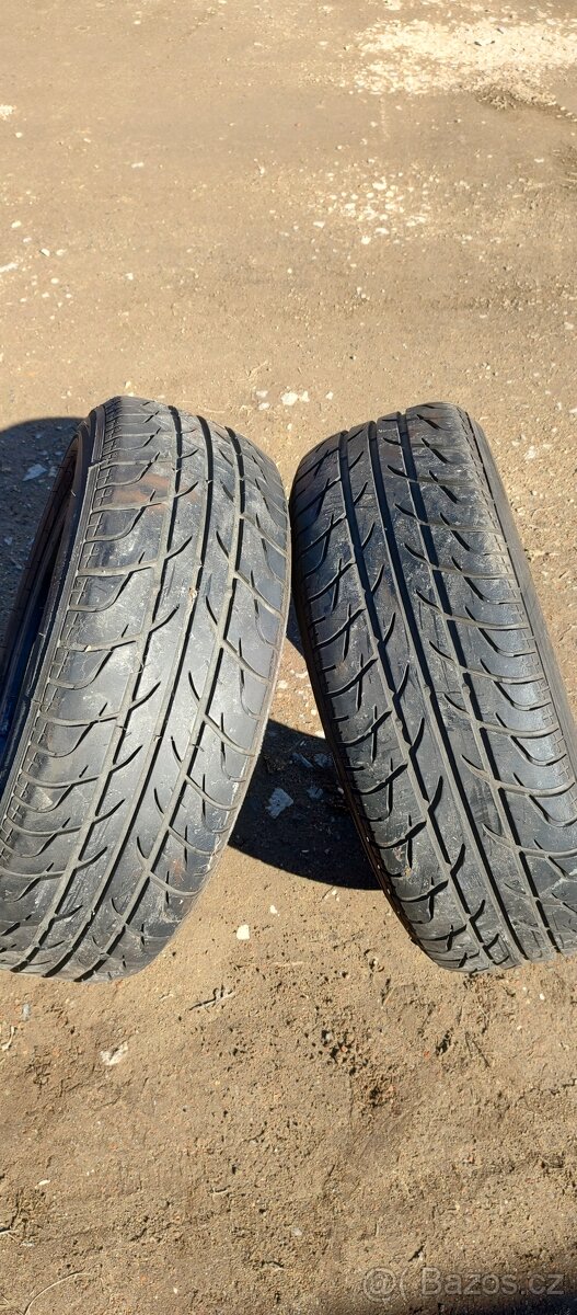 2xLetni pneu 195/60 R15