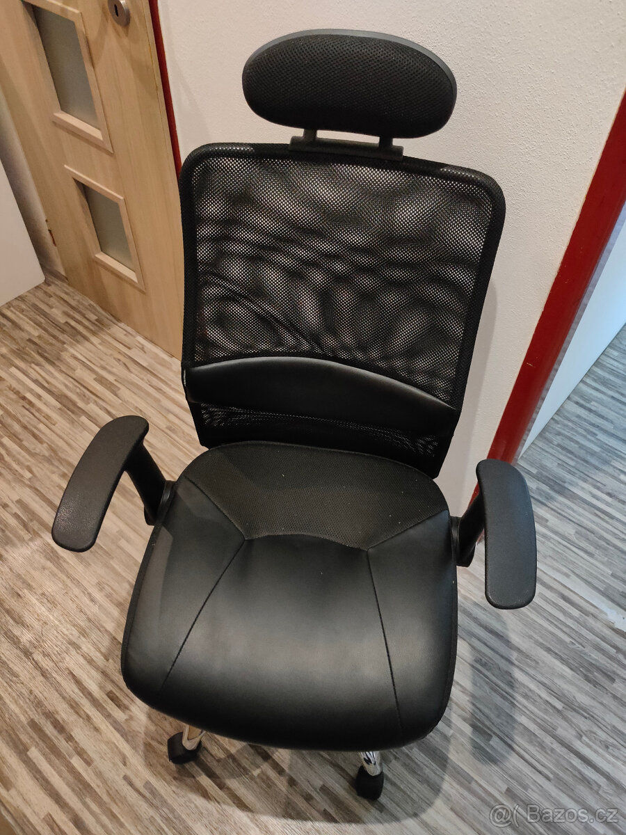 Kancelářská židle, nová, nevhodný dárek