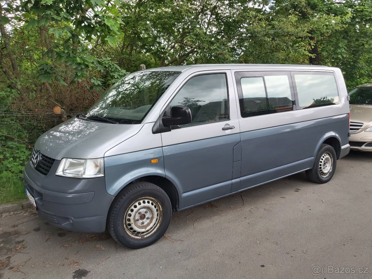 Volkswagen Caravelle Long 2.5 TDi 96 kw, 2007, 9 míst