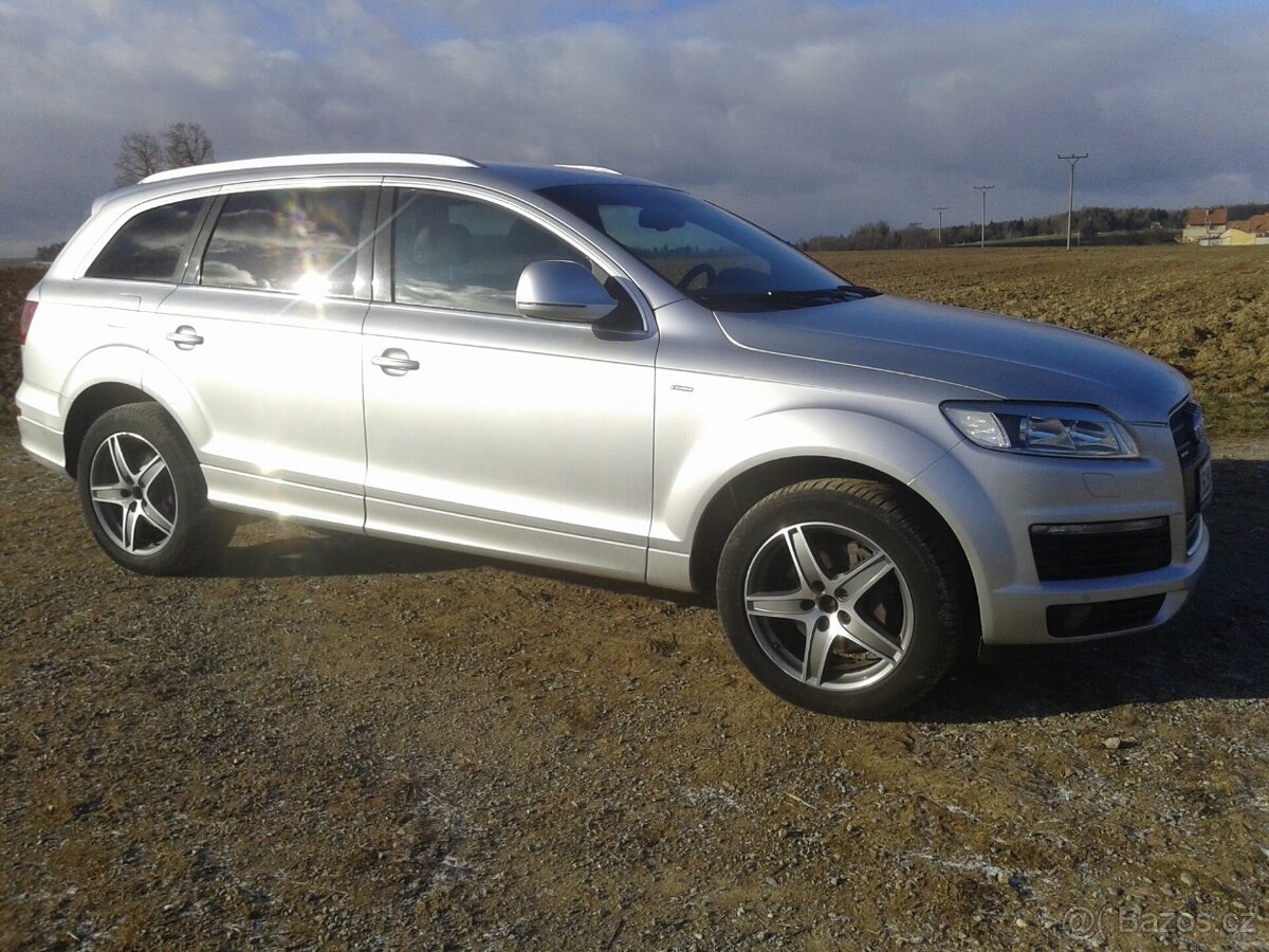 Audi Q7 3,0TDI Sline Quattro 7.míst