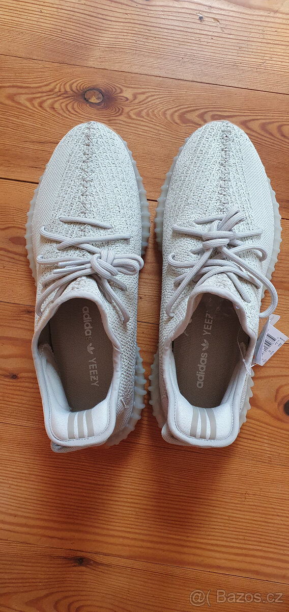 Úplně nové tenisky Yeezy Boost 350 V2 "Sezame" 43,3