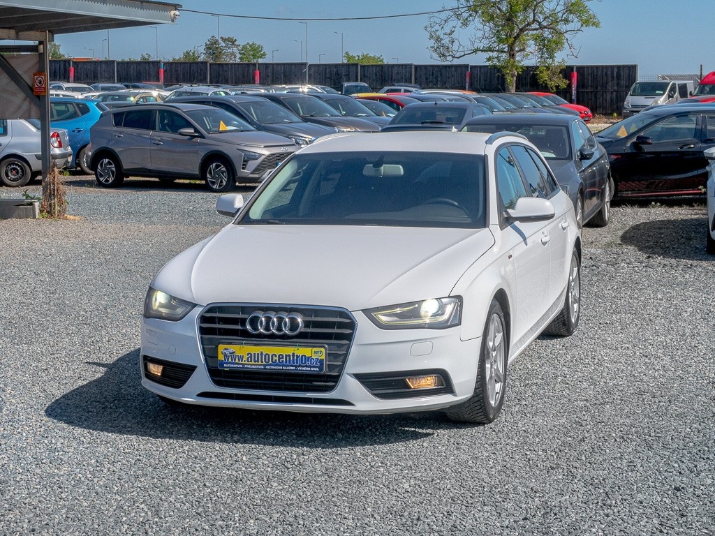 Audi A4 FL 3.0TDI A/T S-LINE NAVIGACE VÝHŘEV