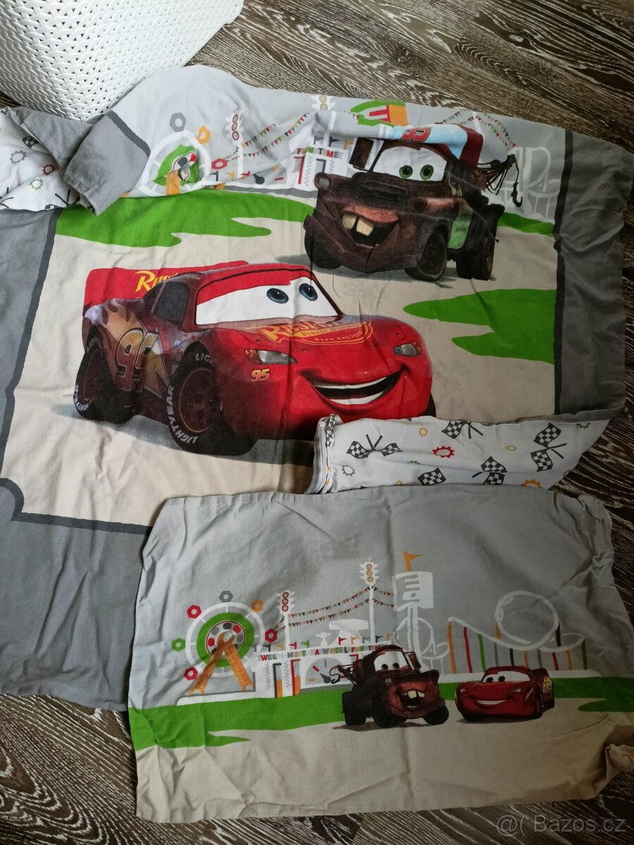 POVLEČENÍ DO DĚTSKÉ POSTÝLKY CARS McQueen