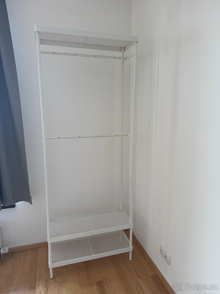 Stojan na oblečeni/ štendr