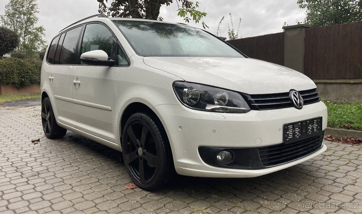 VOLKSWAGEN Touran 1.4 TSI 103 kW, Panorama.