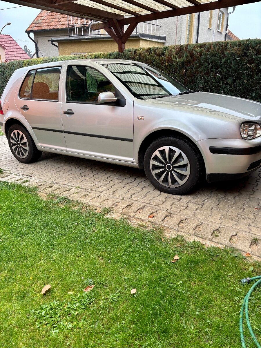 Golf 4