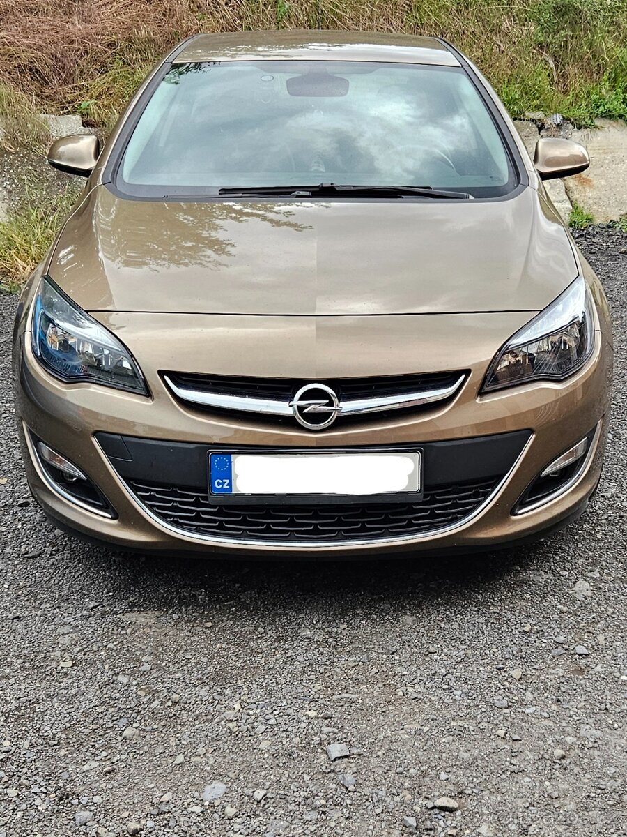 Opel Astra 1.4T HB Cosmo 88kW