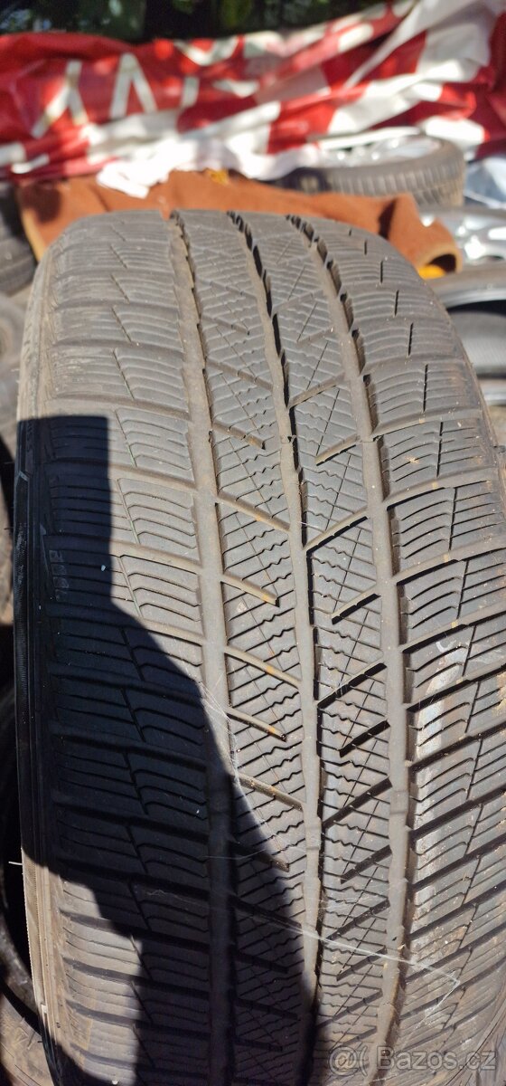 225/40 R18 Barum Polaris 5 XL