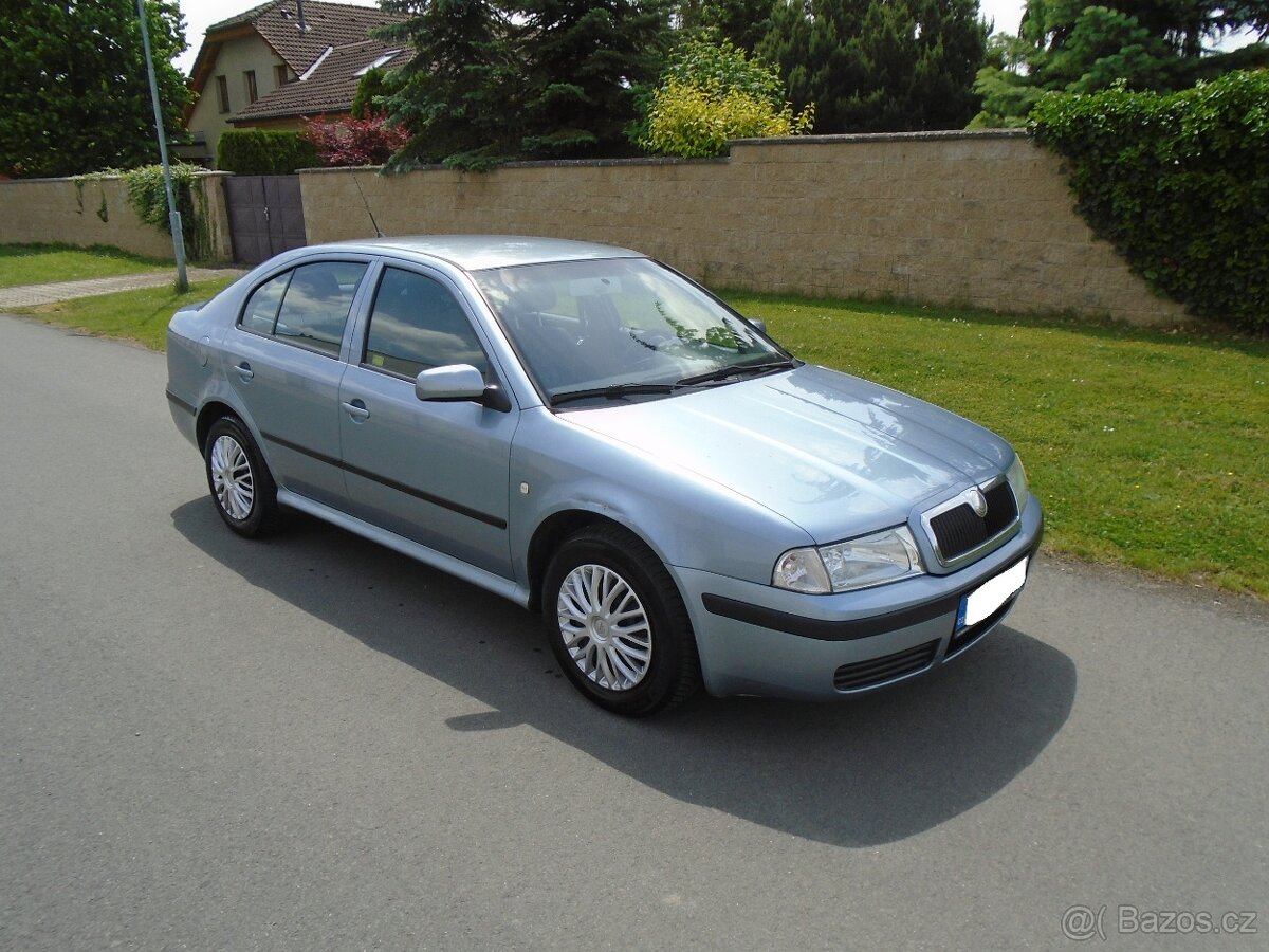 Škoda Octavia 1.6   Tour  -   ZÁLOHOVÁNO