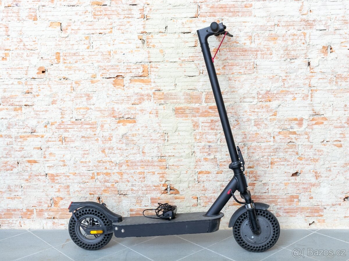 Elektrická koloběžka Sencor Scooter S70 /24753/