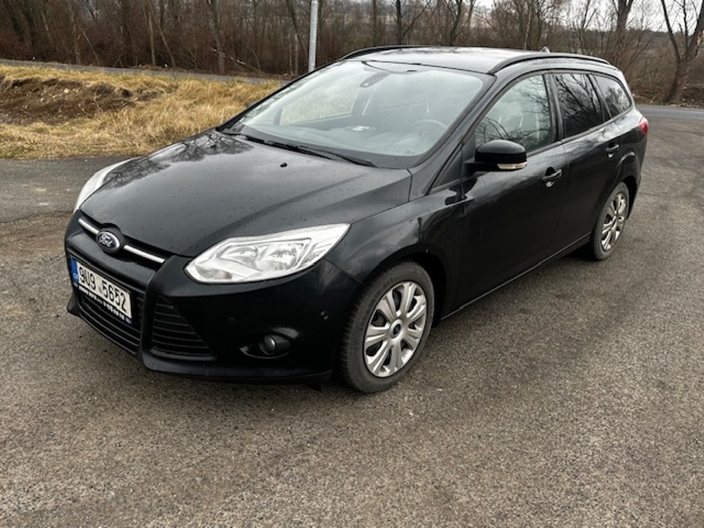 Ford Focus kombi 1.0i 92kw, r.2014, rozvody, pěkný stav