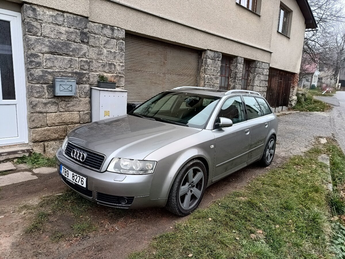 Audi a4 b6 3.0i v6 quattro Manuál