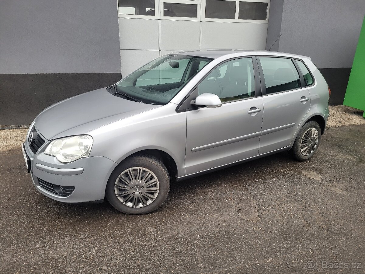 POLO 1.4 16V r.09 175000 km-doloženo, VELMI PĚKNÉ-DOPORUČUJI