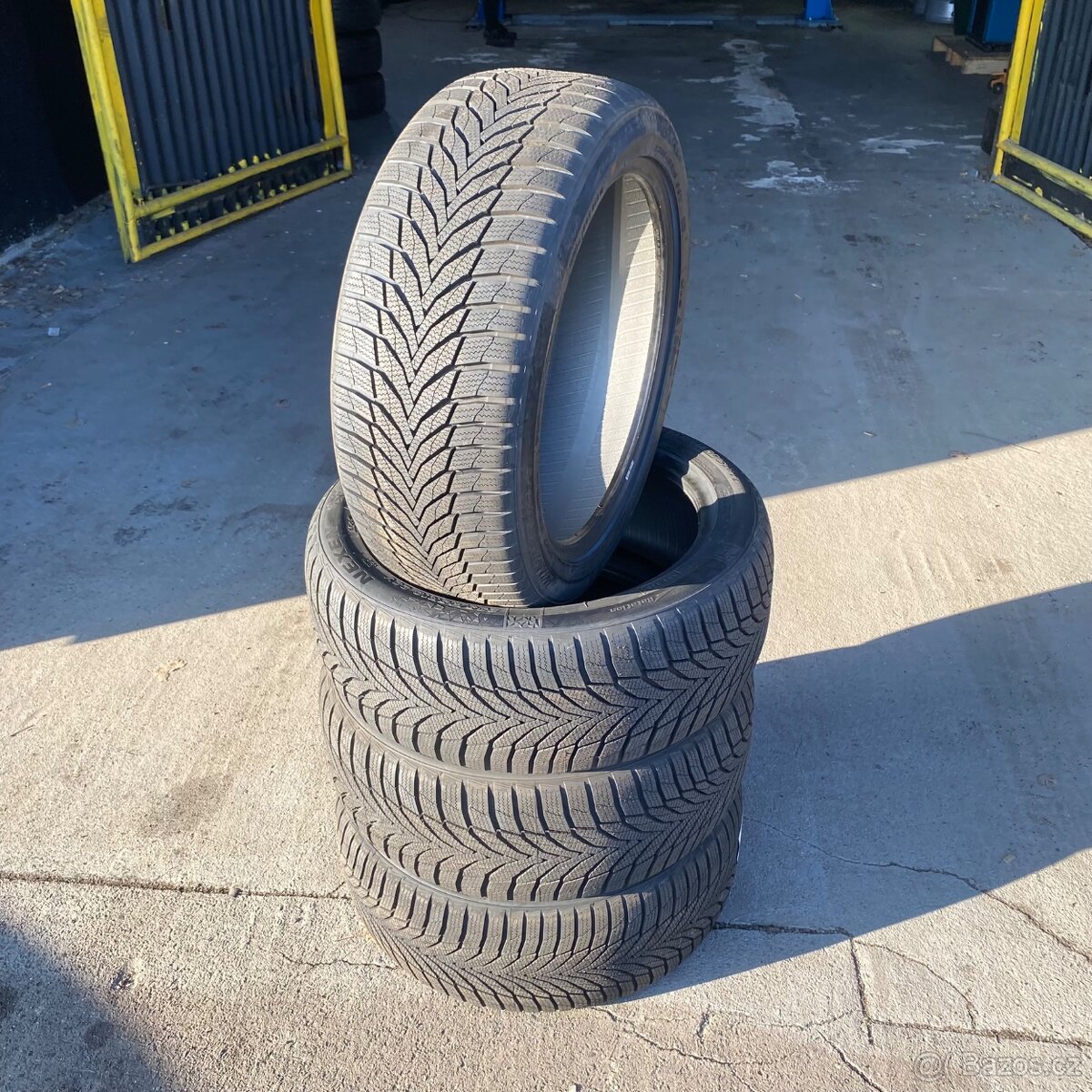 NOVÉ Zimní pneu 225/50 R17 98V XL Nexen