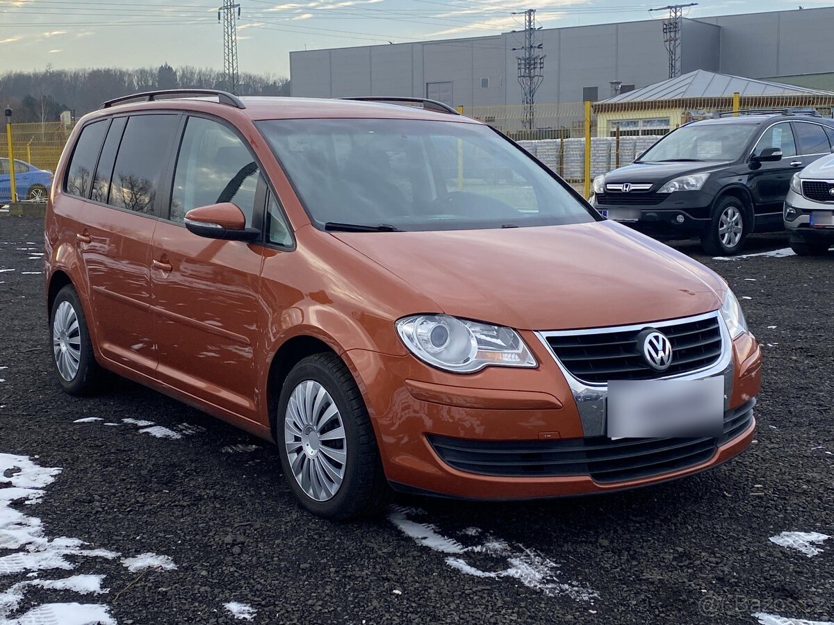 Volkswagen Touran 2.0TDi ,  103 kW nafta, 2009