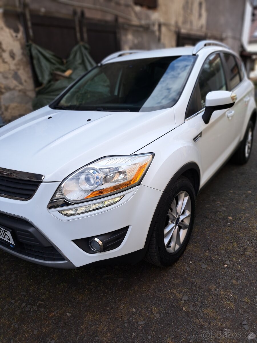 Prodám Ford Kuga,r.v.2012, naj.pouze 49000km,top stav