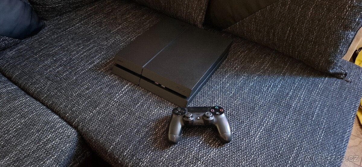 PS4 + GTA 5 - Playstation 4