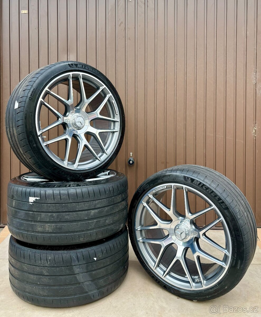 Mercedes R21 AMG GT4door Mercedes 21" Michelin