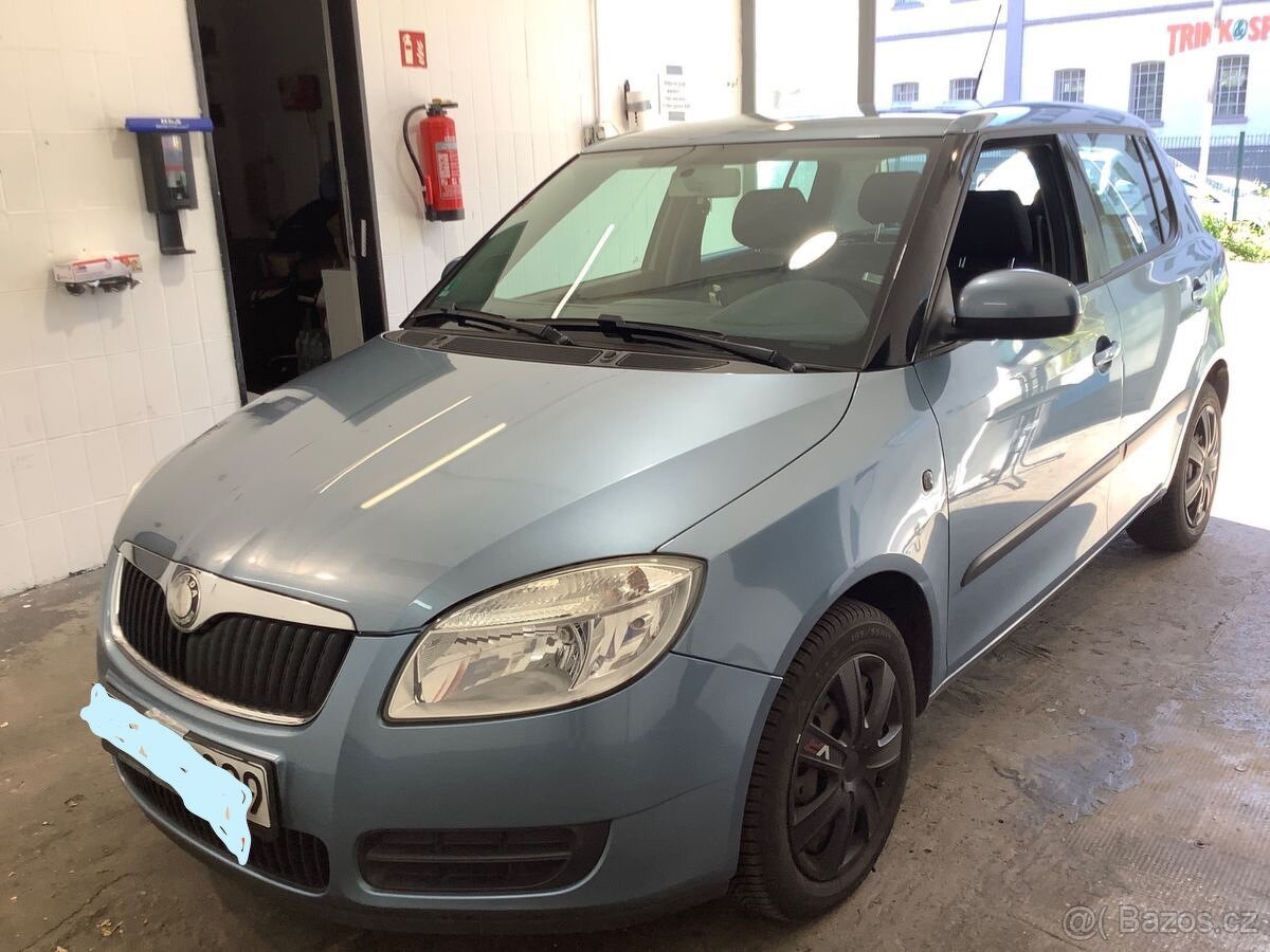 Škoda Fabia ,1maj,naj 140000 km ,na splátky levně,pronájem