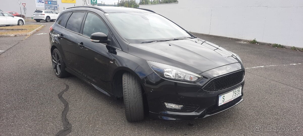 Ford Focus ST-LINE