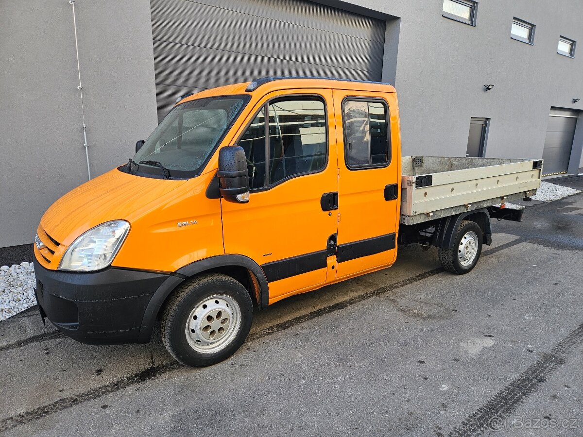 IVECO DAILY 2.3 JTD 100kw r.v 5/2007 Valník 7míst-