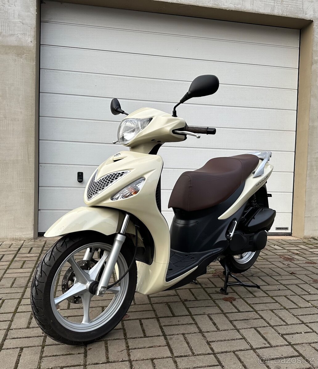 Suzuki Sixteen 125i, cz doklady , 2014