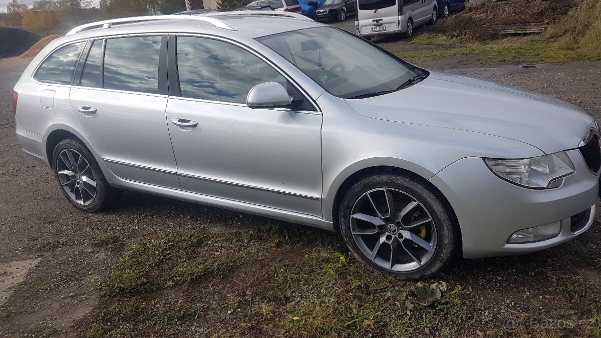 Škoda Superb kombi 125kw 4×4 r.v 2011