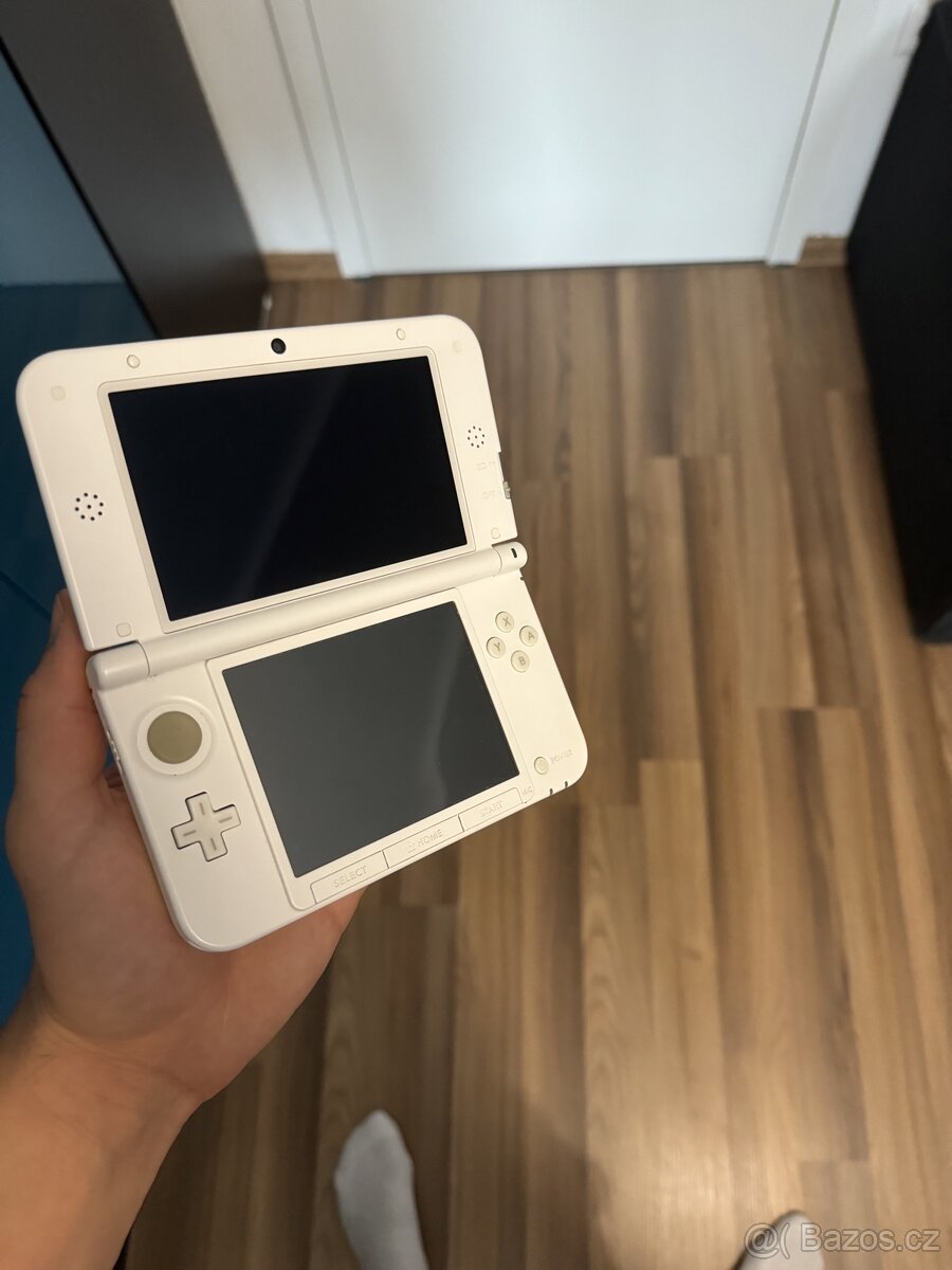 Prodám Nintendo 3DS XL