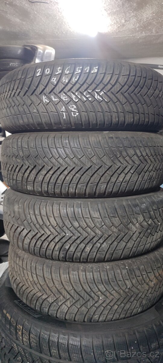 Celorocni 205/65 R15 94H Kleber