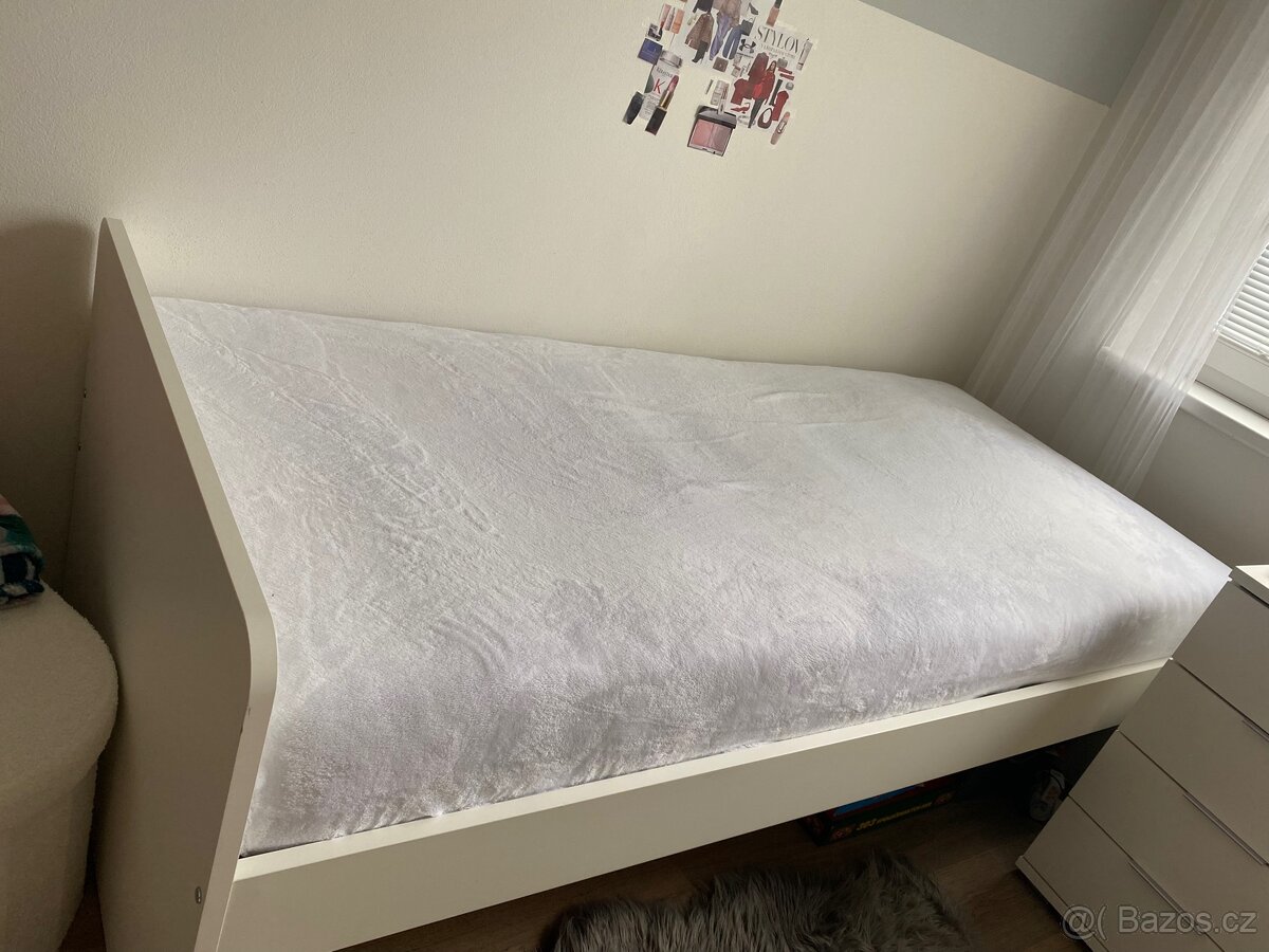 Postel IKEA 90x200 včetně roštu a matrace