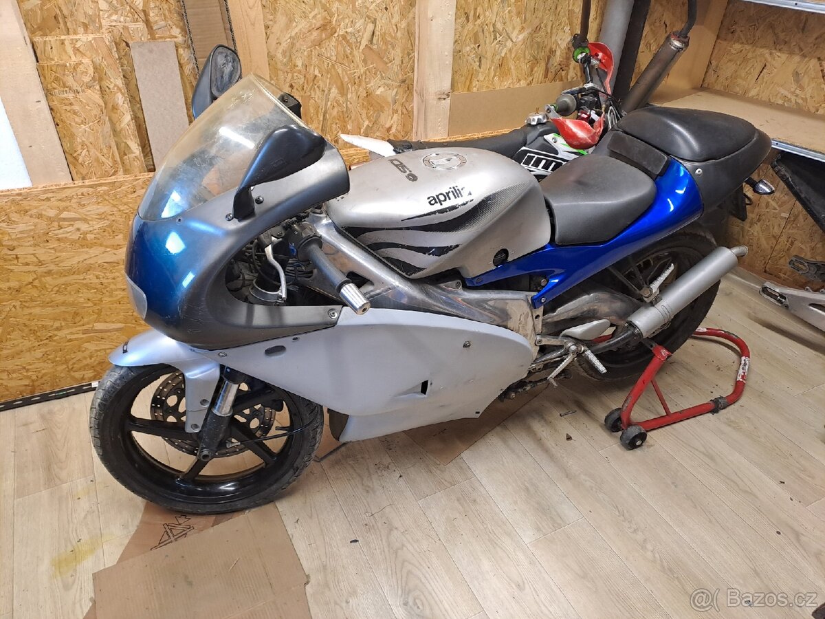 Aprilia rs 125 na díly