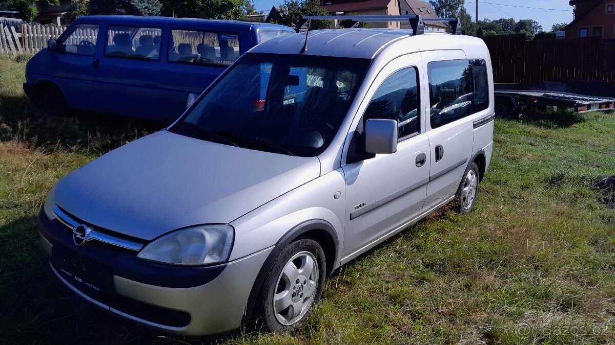 Opel Combo C 1.7 dti 55kw rok 2003