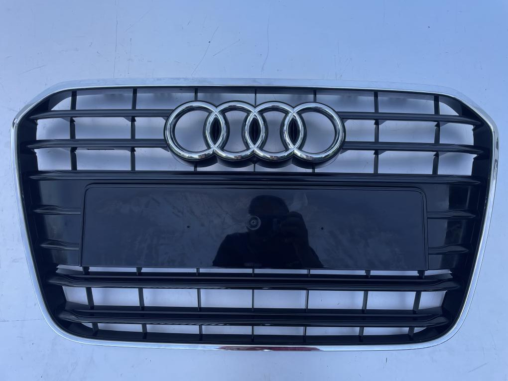 AUDI A6 4G C7 - originál nová přední maska (grill)