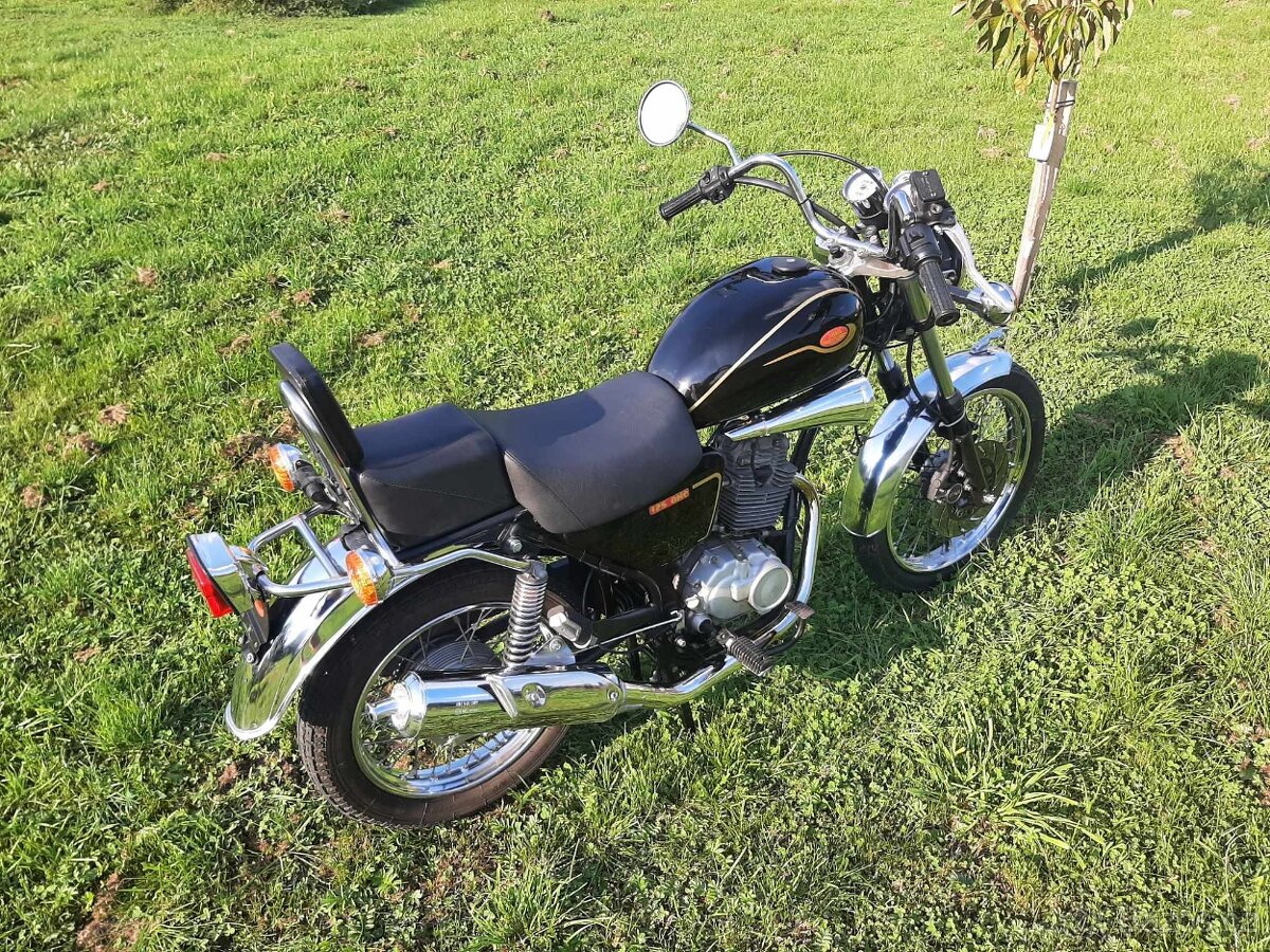 Jawa chopper 125/810