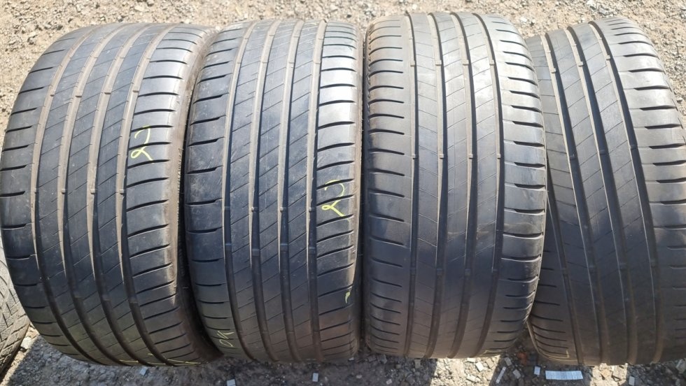 Letní pneu 235/35/19 Bridgestone