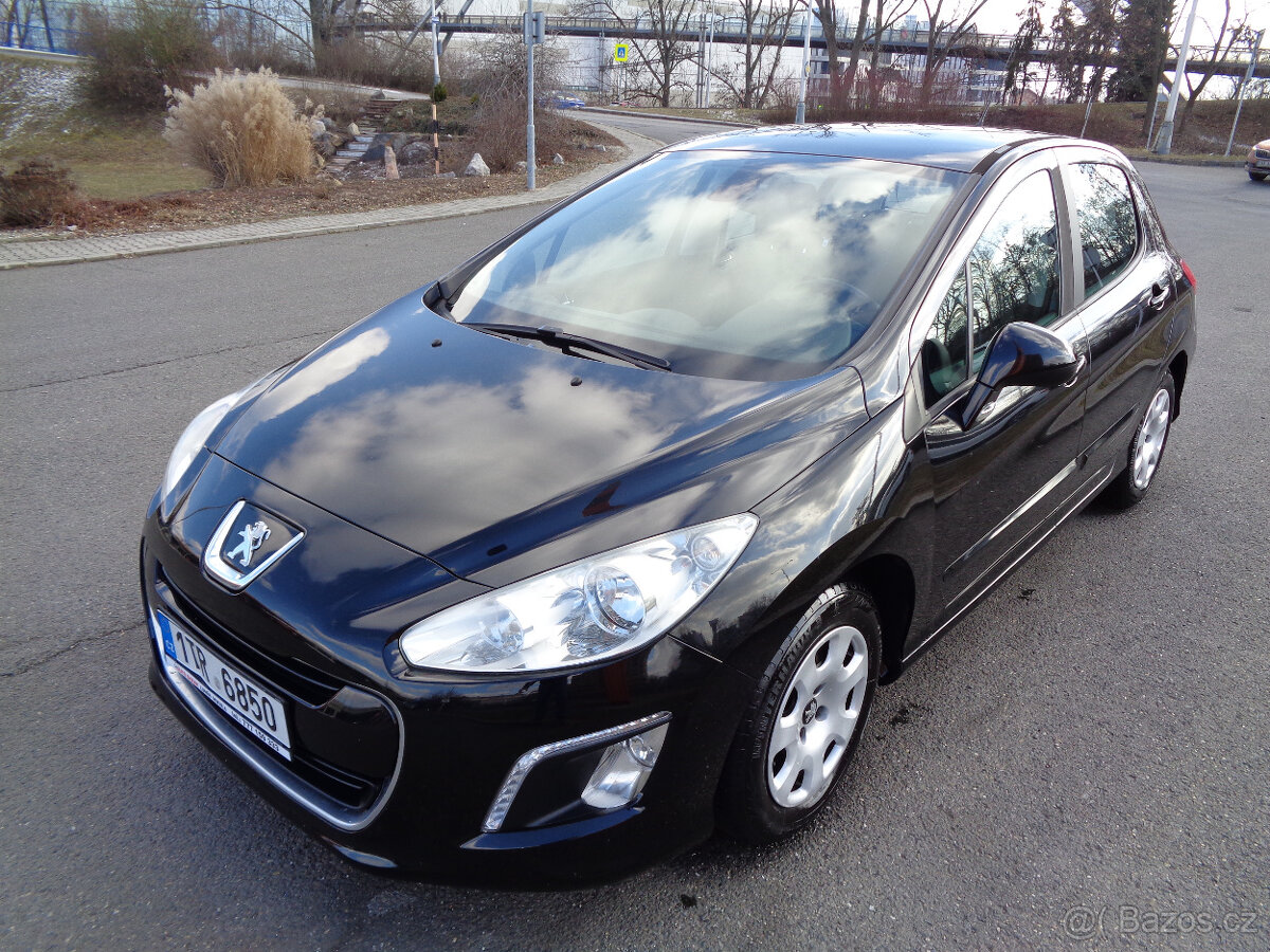 PEUGEOT 308 1.6 VTi KOUPENO ČR,2.MAJITEL SERVISKA