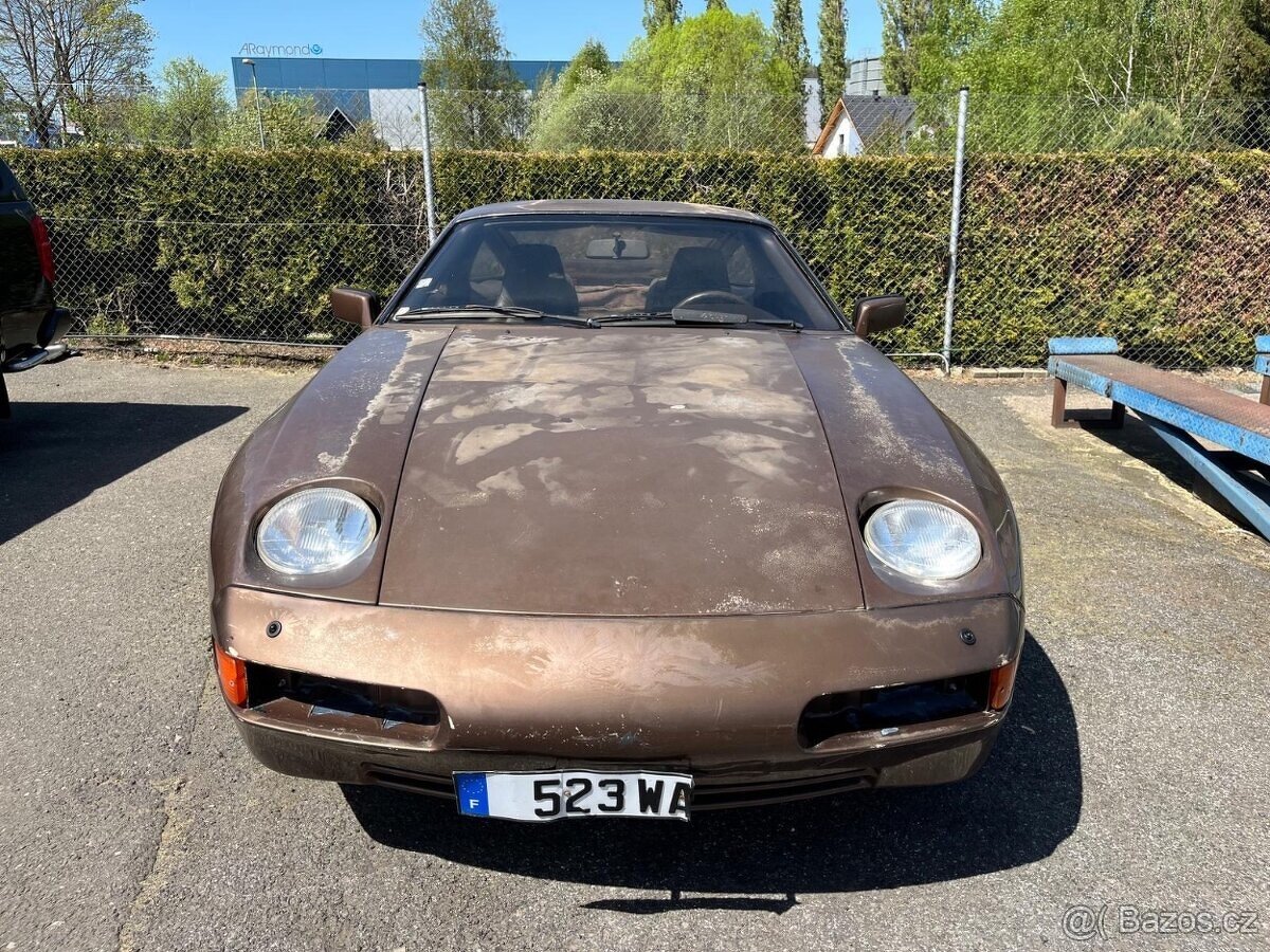 Porsche 928-S4