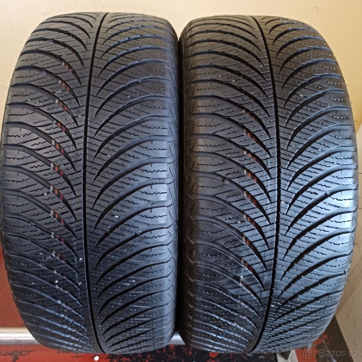 Goodyear 195/50 R15 82H 5-6mm