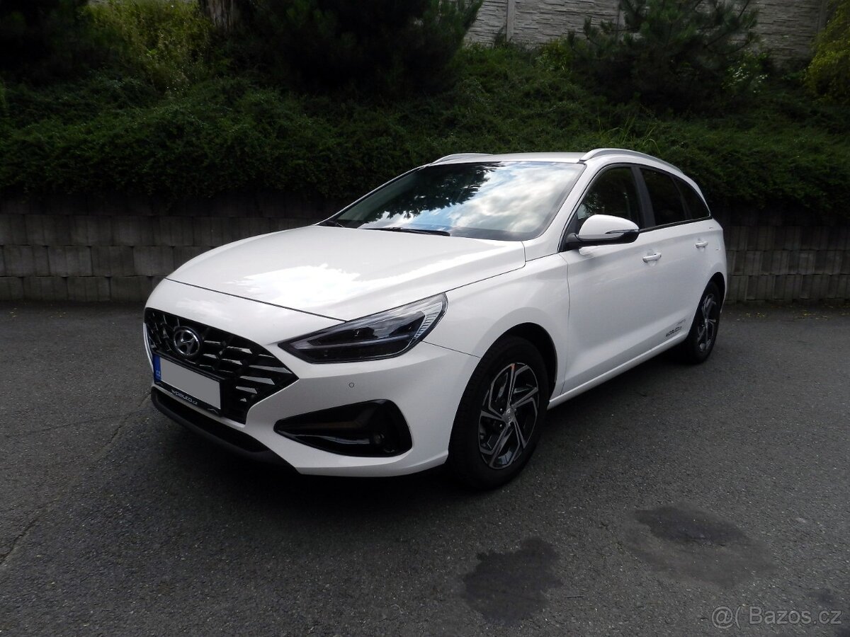 Hyundai i30 kombi 1.5i 81 kW SMART+ NAV r.v. 2024 DPH