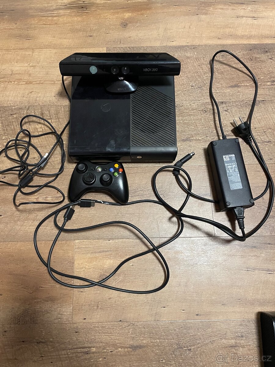 Xbox 360 (320GB) + Kinect