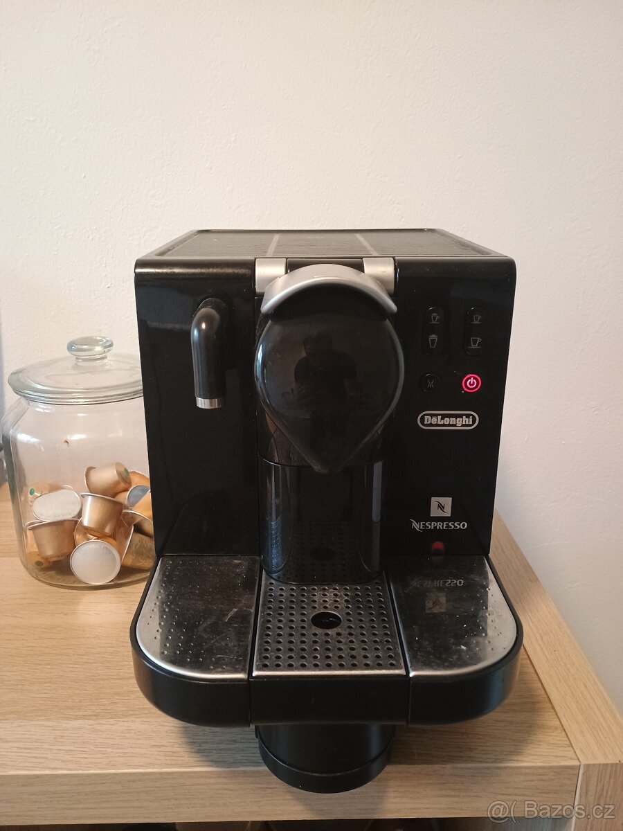 Kávovar DeLonghi