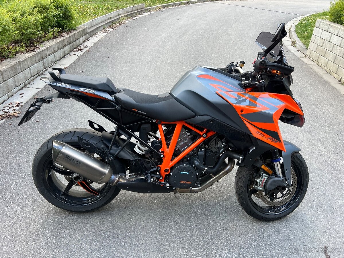 Ktm 1290 Super Duke GT rv:2022/6 Havarované. Motor start