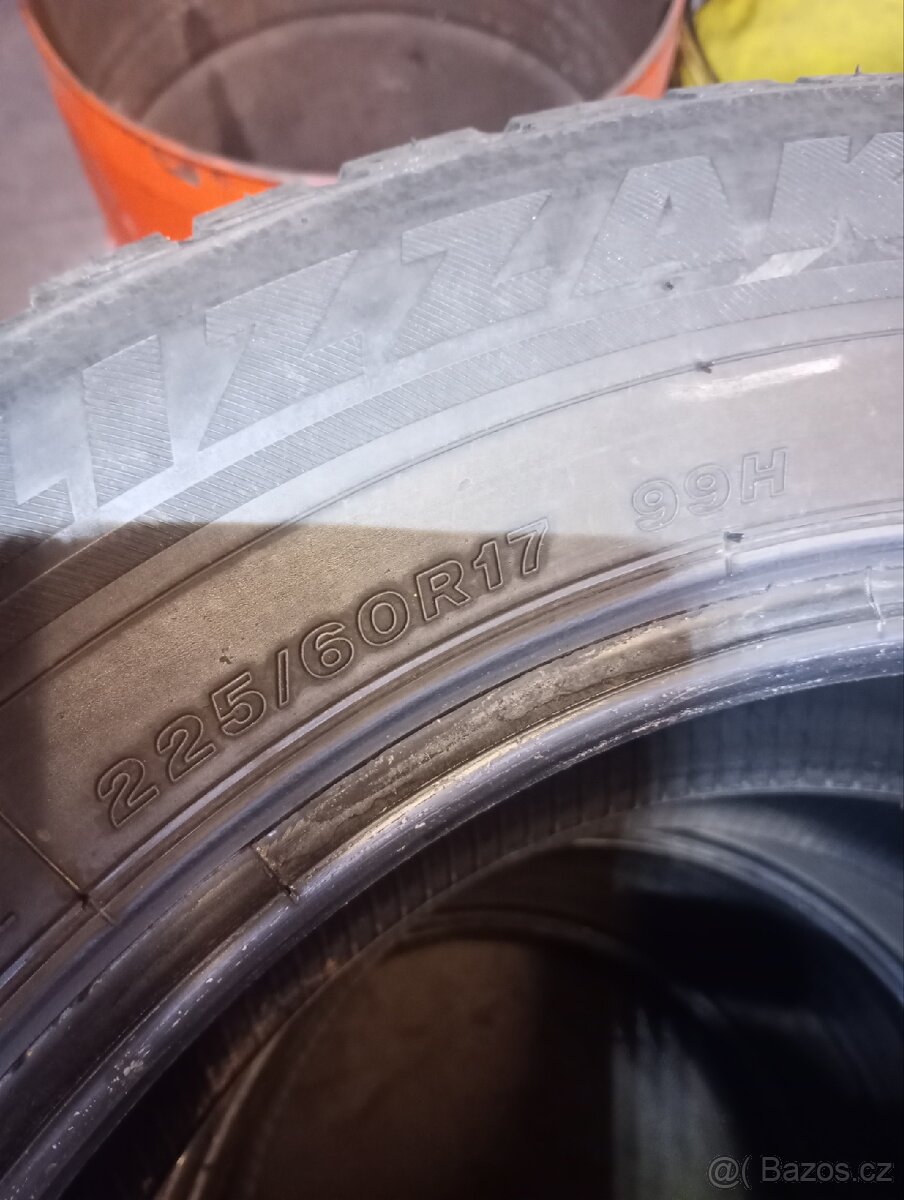 Zimní pneu Bridgestone 225/60 r 17