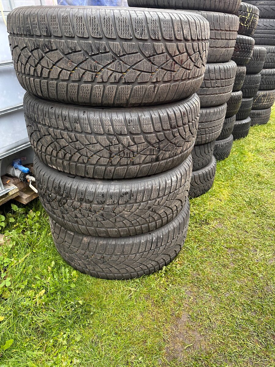 Sada zimních pneu 255/45 R20 - Dunlop